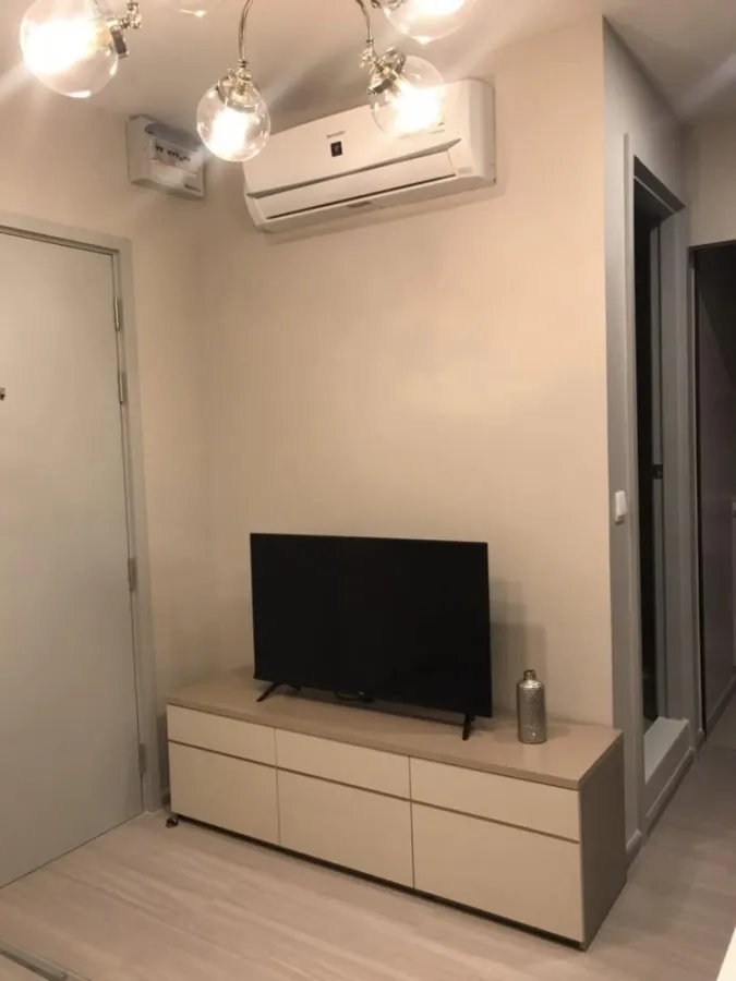 For sale: Aspire Asoke-Ratchada, great built-in rooms around the room. Good furniture Just come and move in.