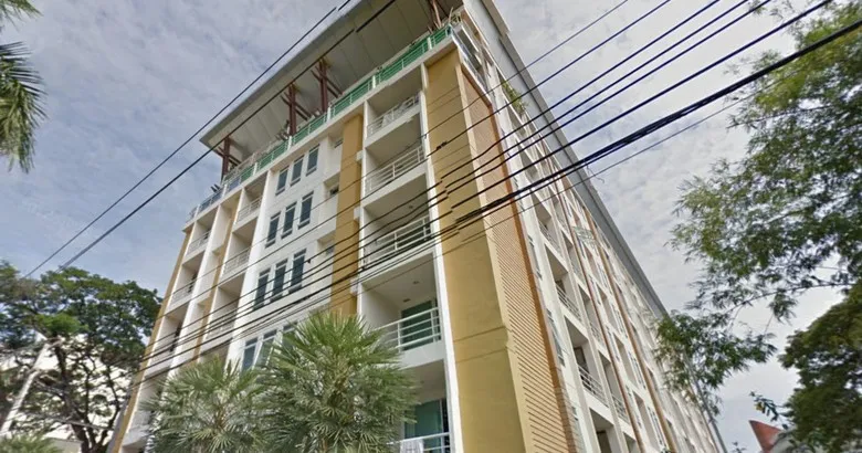 For rent: The Amethyst Sukhumvit 39, well decorated walls. Fully furnished, good price, just come and move in.