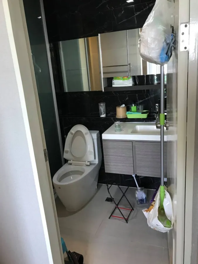 For rent!! Condo Tree Condo Ekkamai (Sukhumvit 42), 4th floor, fully furnished. Ready to move in. Don't miss it!!