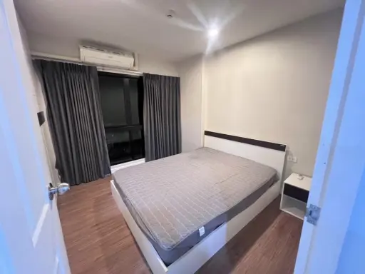 Condo for rent, Hallmark Ngamwongwan, room ready to move in. Affordable price If you miss this room, you'll regret it later.