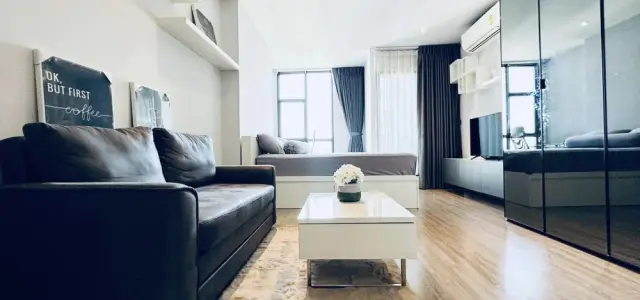 ให้เช่า Rhythm เอกมัย ชั้น 21 ห้อง STUDIO ตกแต่งด้วยเฟอร์นิเจอร์อย่างดี เตียงนอนนอนสบาย จองเลย images