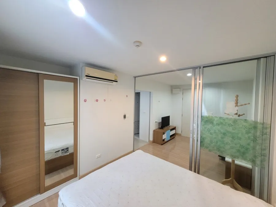 Sell and rent The Niche ID Bang Khae, fully furnished room Get cool breeze from the south balcony all year round.