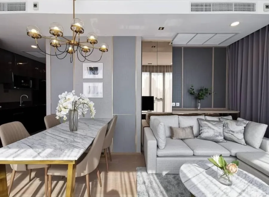 For rent Ashton Chula-Silom Condo, 2 bedrooms, 1 bathroom, very beautiful room, built-in throughout the room, beautiful view, book now