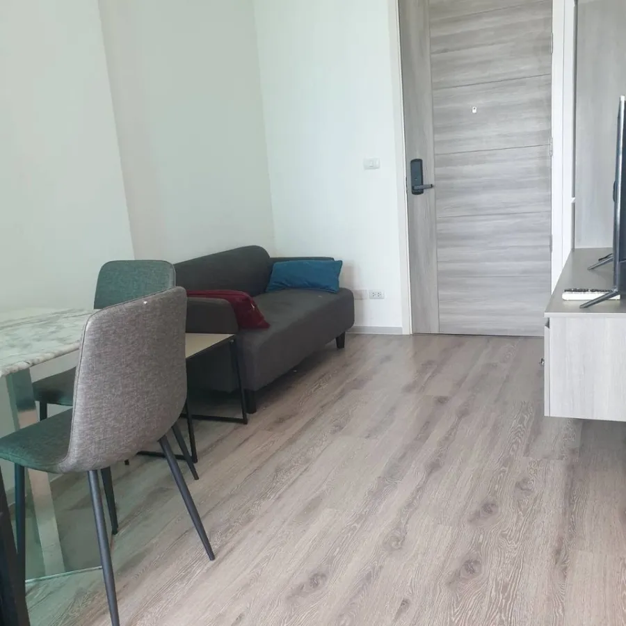 For rent: Knightsbridge Collage Ramkhamhaeng, high floor, beautiful view, partition room is very well proportioned. just come in