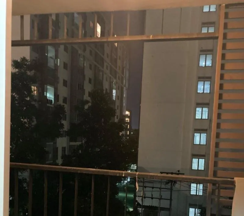 This price is great value. Interested, hurry and book. The outside view does not match the room opposite the big room, big balcony.