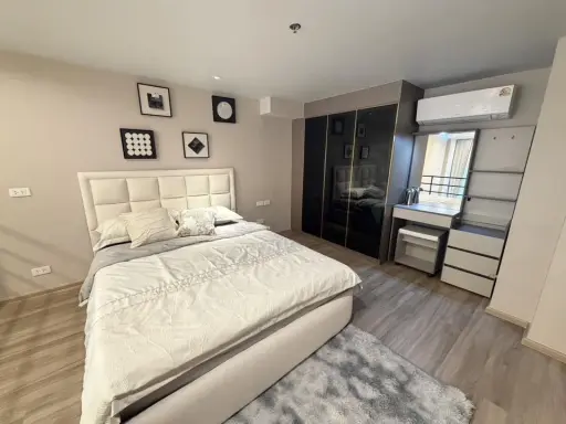 For rent: Culture Thonglor, city view, comfortable room, fully furnished. Book now, don't wait!
