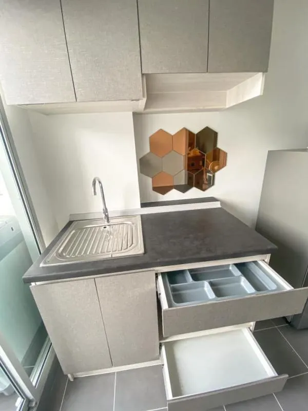 Condo for rent, Niche ID Petchkasem - Bang Khae, 6th floor, south, cool breeze. Pool view, beautiful room, very nice