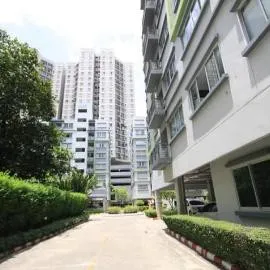 For sale: Condo One X Sathorn Narathiwat, corner room, has windows on 2 sides, good ventilation, book now before you miss out++
