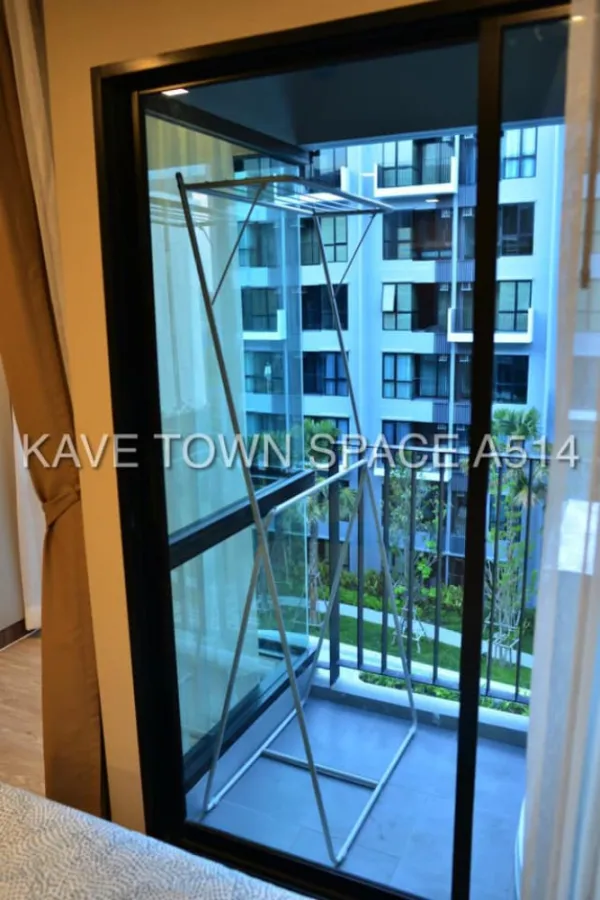 ให้เช่า Kave Town Space วิวสวยสระว่ายน้ำ แดดไม่ส่อง ห้องไม่ร้อน ติดวอลเปเปอร์เต็มห้อง ย้ายด่วนๆจ้า