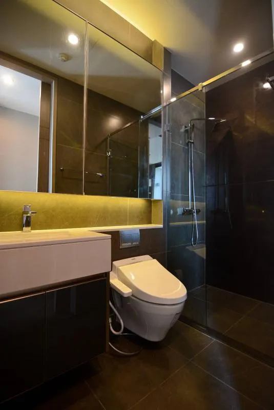 ให้เช่า The Esse at Singha Complex 1 ห้องนอน ชั้น 19 ขนาด 36 ตรม วิวสวย เฟอร์พร้อม อย่าช้าบอกเลย