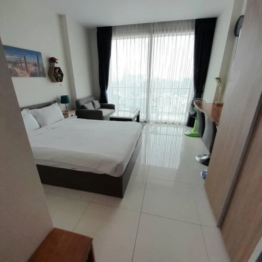 ขาย ให้เช่า THE RIVIERA WONG AMAT BEACH ห้อง STUDIO วิวสระว่ายน้ำ ตกแต่งพร้อมอยู่ ห้ามพลาด