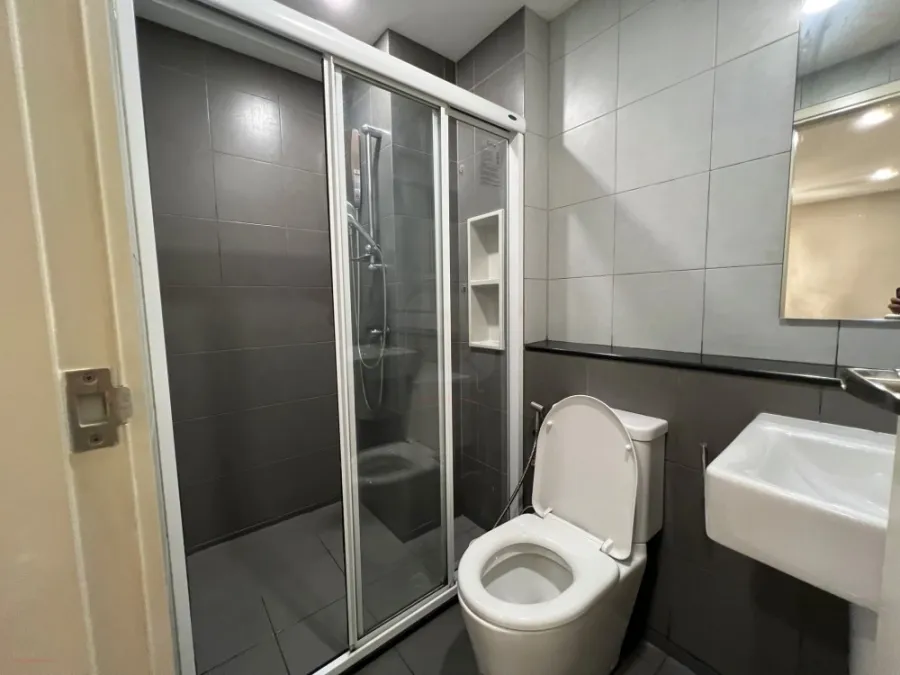 ขาย!! คอนโด Duplex แบบ 2 ชั้น เอลลิโอ เดล มอสส์ ตกแต่งสไตล์ Luxury Minimal จองเลย