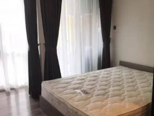 For rent, Brown Condo Ratchada32, beautiful room, good view, cheap price, come on.