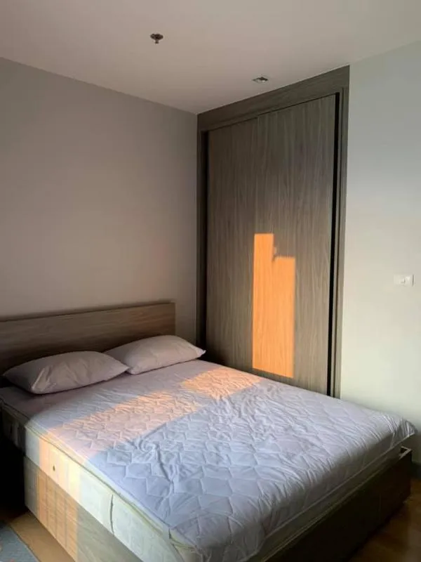 For rent Chapter One Midtown Ladprao24 has everything in it, near the train station, near the shopping center. Urgent today!!