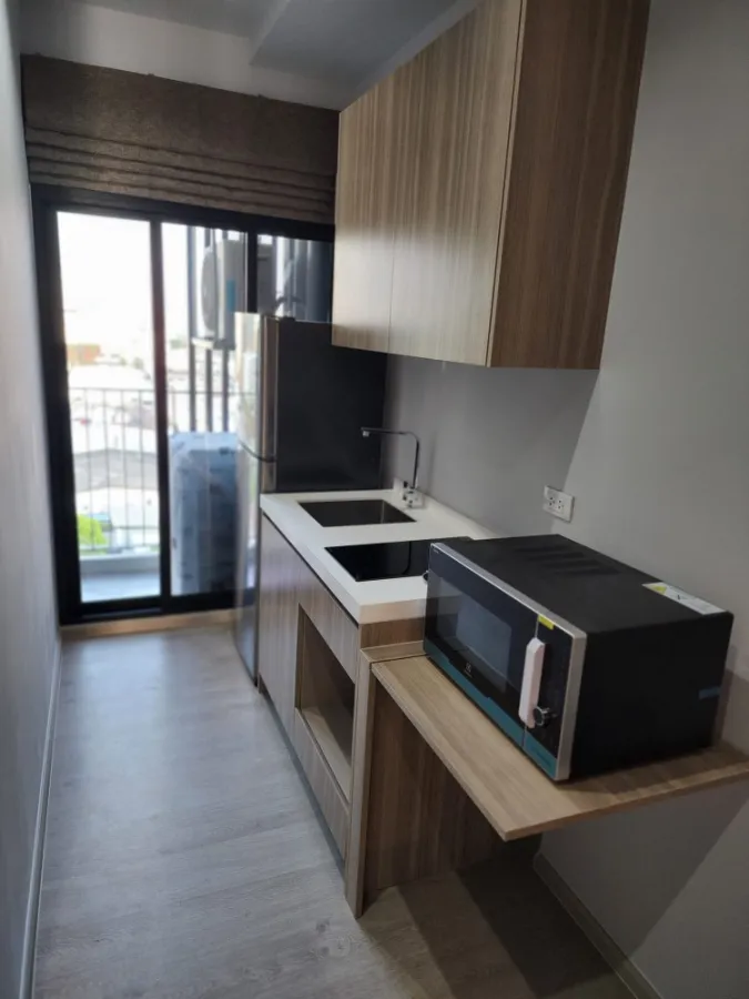 For rent: Altitude Unicorn Sathorn Tha Phra, ready to move in, fully furnished, hurry and book now.