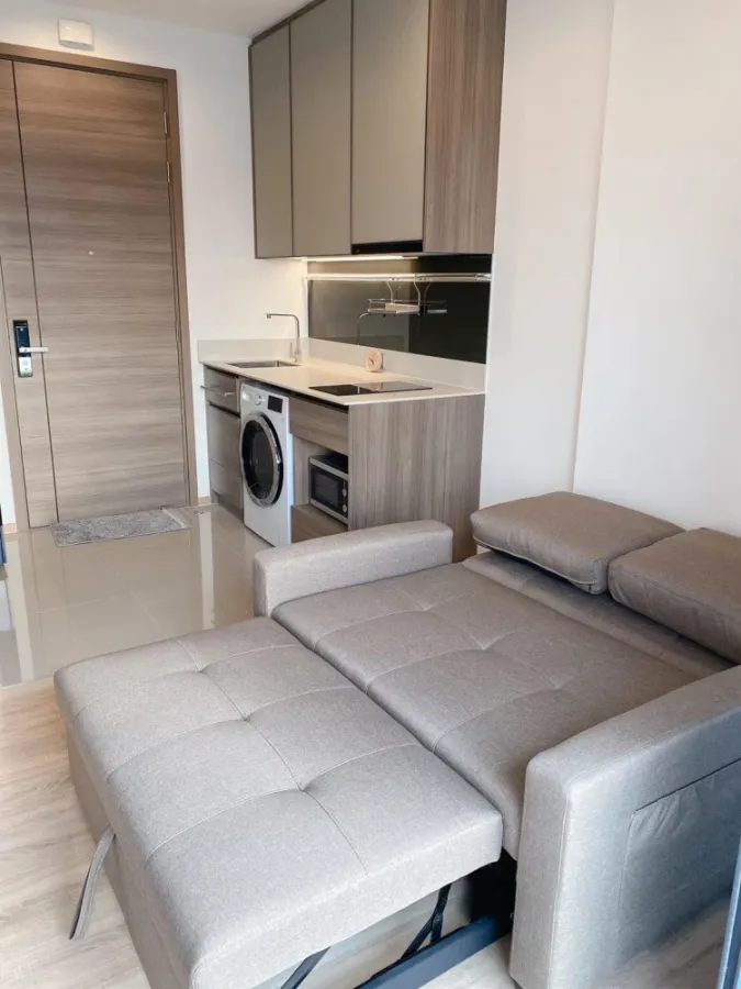 For rent, The Line Phahon-Pradipat, 28th floor, beautiful room, luxurious decoration, complete, very livable, book now, don't wait.