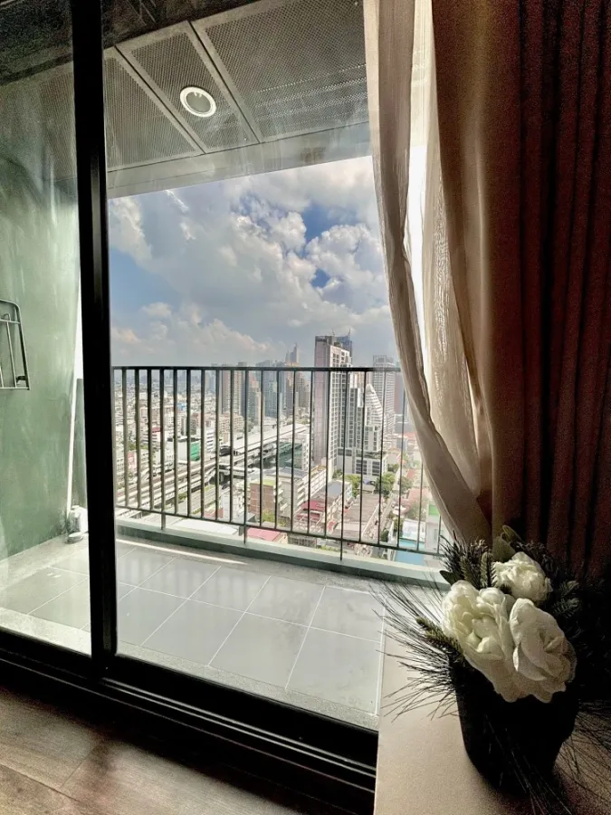 ขาย คอนโด ทีล สาทร – ตากสิน ตกแต่งบิ้วอิน ชั้นสูง ทิศตะวันออก จองก่อน เป็นเจ้าของก่อนนะคะ