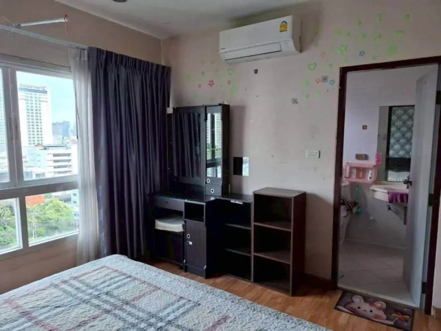 For rent, PG RAMA 9 Condominium, room with good wallpaper, great price, convenient, complete here, come book now, don't miss out.