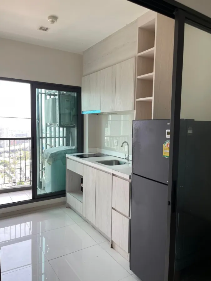 Condo for rent Life Sukhumvit 48, 23rd floor, ready to move in, complete facilities. Can't miss it!!