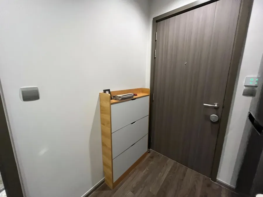 For rent: Life Ladprao Valley, beautiful room, built-in marble bedroom wall, very cool, fully furnished. Can you not reserve it?