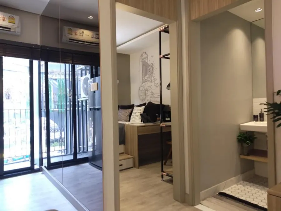 ขายดาวน์ คอนโด อัลติจูด ยูนิคอร์น สาทร - ท่าพระ ทำเลดี เดินทางสะดวก อย่ารอช้า