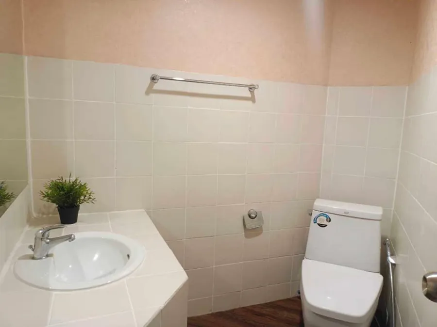 For rent, The Waterford Park Sukhumvit 53, fully furnished room. Soft and comfortable sofa The room is very spacious, book now.