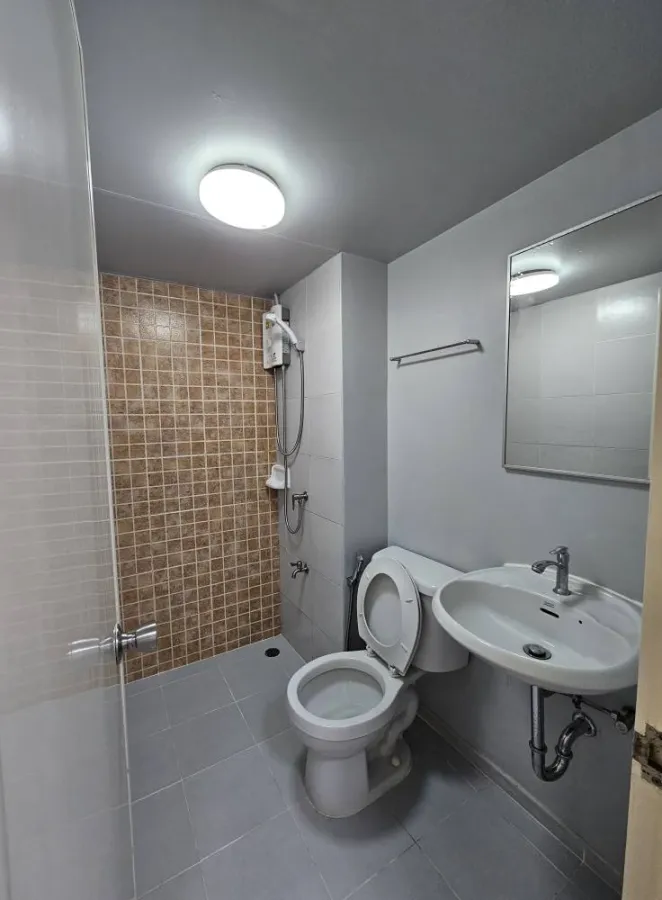 ให้เช่า Lumpini Codotown Chonburi - Sukhumvit ชั้น 4 ห้องแต่งครบ น่าอยู่ จองเลย