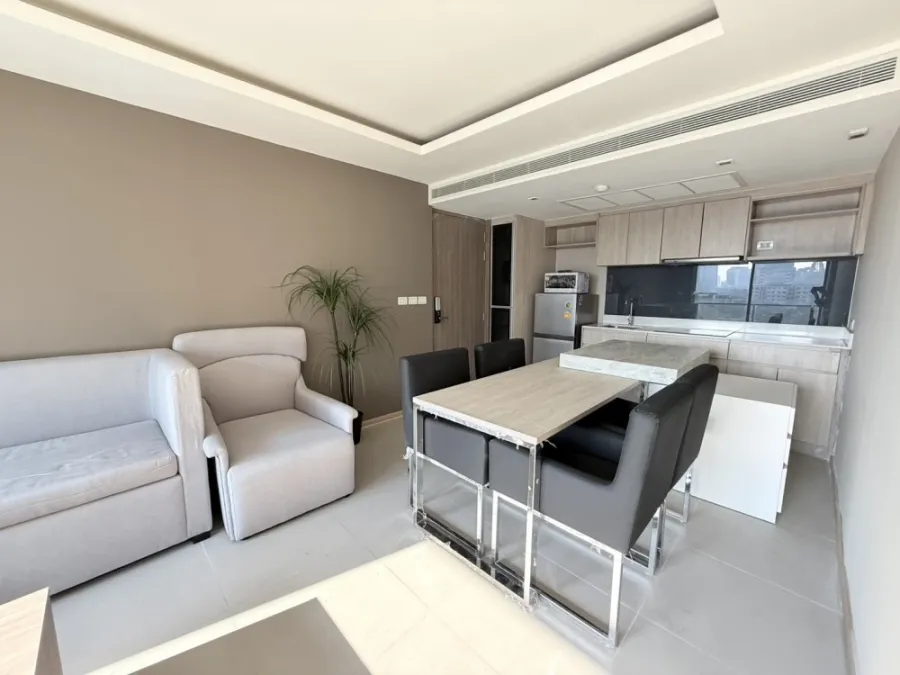 🌟🏙️ ให้เช่า Urbietia Thonglor | ห้องใหญ่ 2 ห้องนอน ใจกลางทองหล่อ พร้อมอยู่! 🏙️🌟
