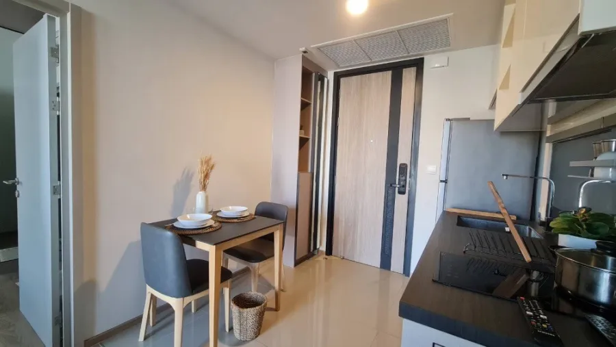 For rent!! Condo Oka House Sukhumvit 36, beautifully decorated room. Fully furnished, ready to move in, hurry and reserve now!!