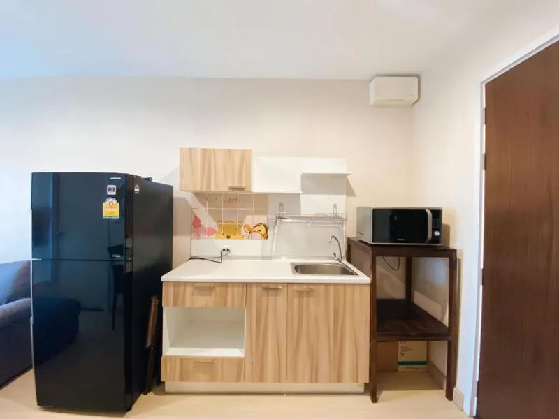 Urgent. Corner room, garden view. Not blocking the view. Simple but very luxurious room decoration. Sell / rent the privacy rewadee.