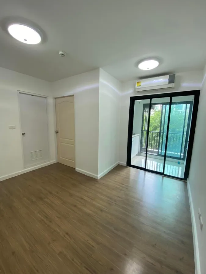 For sale: I Condo Phetkasem 39, empty room, 5th floor, great price. Room decoration lovers must hurry and reserve now. Don't miss it.