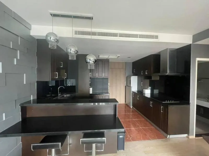 ขายด่วน!! คอนโด โนเบิล รีมิกซ์ สุขุมวิท 36 ชั้นสูง วิวสวย ติดรถไฟฟ้า สะดวก ครบครัน ห้ามพลาด!!