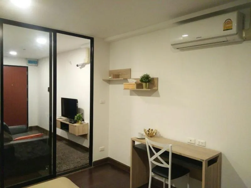 ขาย Bangkok Feliz Sathorn-Taksin ห้องตกแต่งเรียบง่าย ไม่บล็อกวิว 30 ตร.ม ชั้น 6 เฟอร์ครบ พร้อมอยู่