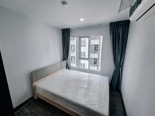 ให้เช่า You 3 Condo ชั้น 3 อาคาร B ห้องเย็นตลอดทั้งวันแน่นอน โดดแดดไม่มาก เฟอร์นิเจอร์ครบชุด ย้ายกระเป๋าเข้าอยู่ได้เลย