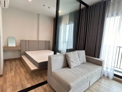 For rent: Niche Mono Sukhumvit-Bearing, 1 bedroom, 1 bathroom, comes with a long balcony, view of the Bang Krachao River curve, don't miss it.