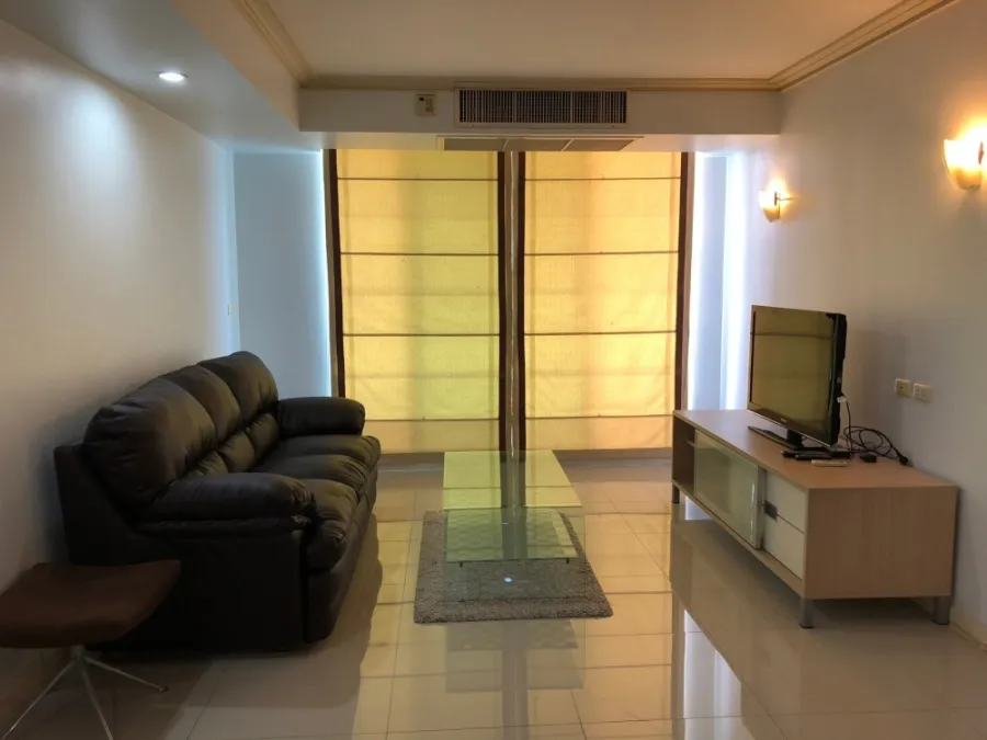 Condo for rent, Supalai Park Phaholyothin 21, fully furnished, ready to move in, convenient transportation, urgent