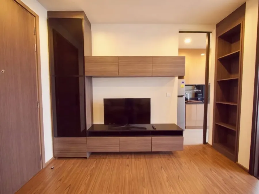 For sale: The Line Sukhumvit 71, size 34.69 sq m, 10th floor, comfortable, not cramped, fully furnished, ready to move in.