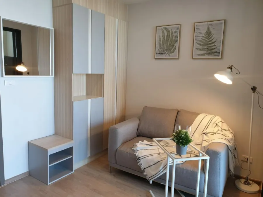 For rent: Condo Ideo O2, beautifully decorated room, 22nd floor, city view, comes with a great price that you must not miss.