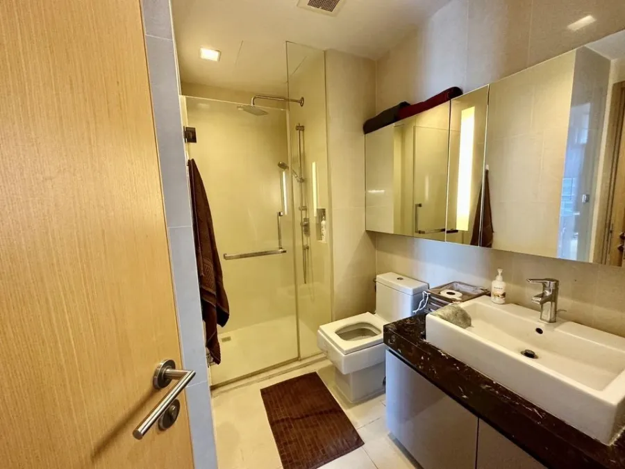 ขาย Hyde Sukhumvit 13 ห้องกว้าง พื้นที่ใช้สอยเพียบ พร้อมเฟอร์นิเจอร์อย่างดี รีบย้ายเข้าอยู่เลยจร้า