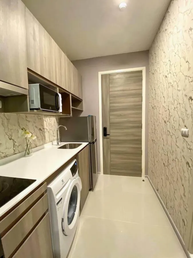 Condo for rent, Knightsbridge Collage Ramkhamhaeng, 9th floor, corner room, pool view, fully furnished, ready to move in, book now!!