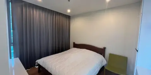 ขาย The Breeze Narathiwas ชั้น 12 ห้องกว้างสุดๆ ตู้เสื้อผ้า Buit-In ใหญ่จุใจ โซฟาหนังนั่งสบาย จองเลย