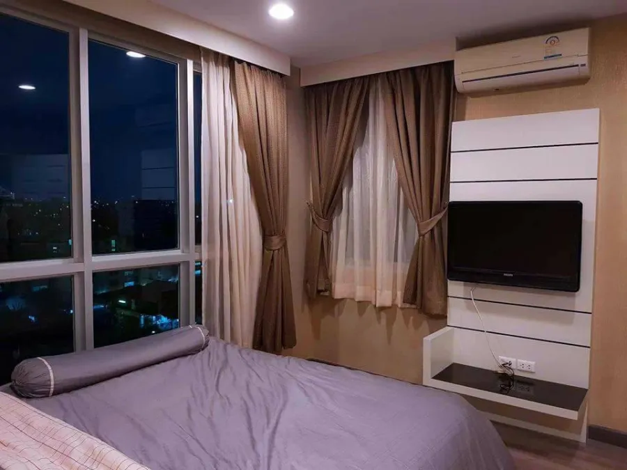 Condo for sale, Life @ Ratchada, Ladprao 36, nice room, wide size, fully furnished, good price, don't miss it.