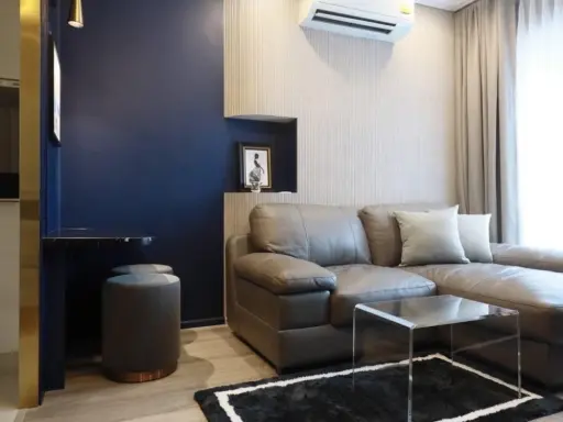 For rent: Ideo Mobi Sukhumvit 66, beautifully decorated room, calm tone, inviting relaxation, just bring your bags and move in.