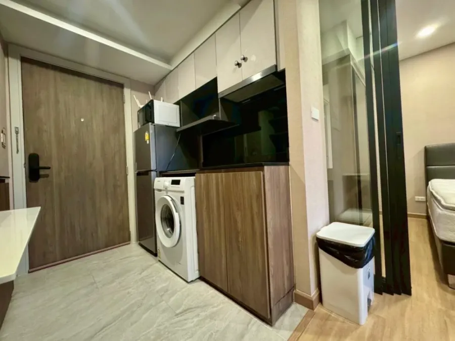 LLOYD Soonvijai-Thonglor for rent, fully furnished, great location, just bring your bags and move in!