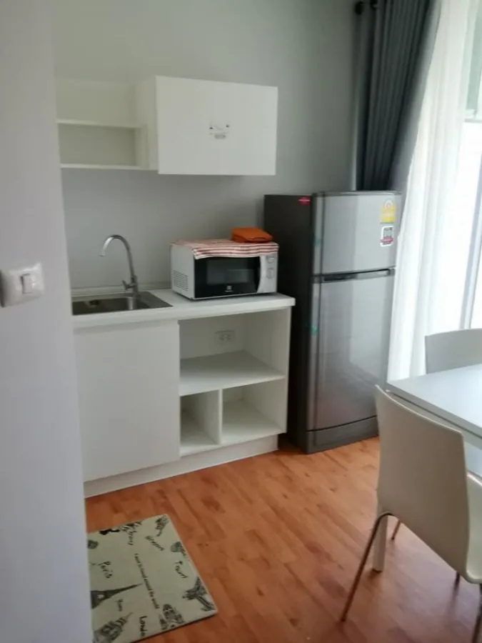 For rent Tulip Square Om Noi, beautiful room, pool view, not reserved, can't be anymore !!