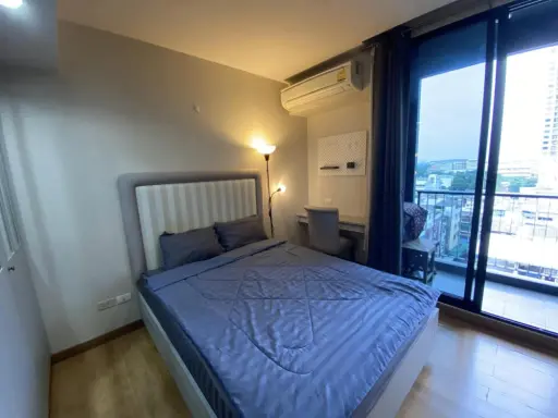 For rent, The Editor, north, the room is not hot, the view is not blocked, the furniture is good, if interested, book now, don't miss it.