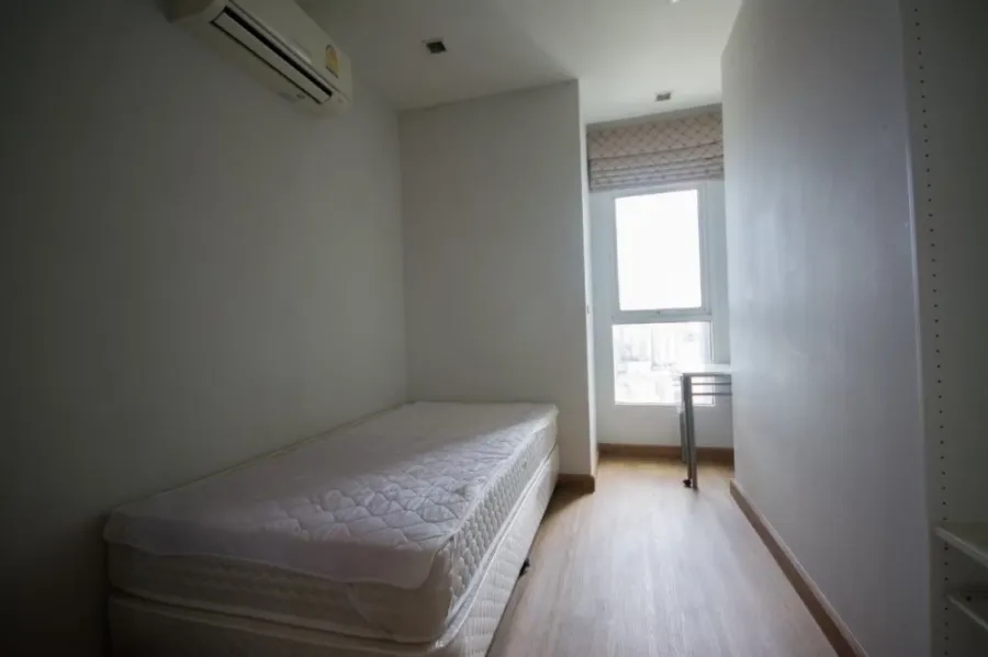 ขาย ไอดีโอ เวิร์ฟ ราชปรารภ 2 ห้องนอน วิวโล่งโปร่งสบาย เฟอร์นิเจอร์ครบ สนใจต้องจองจ้า