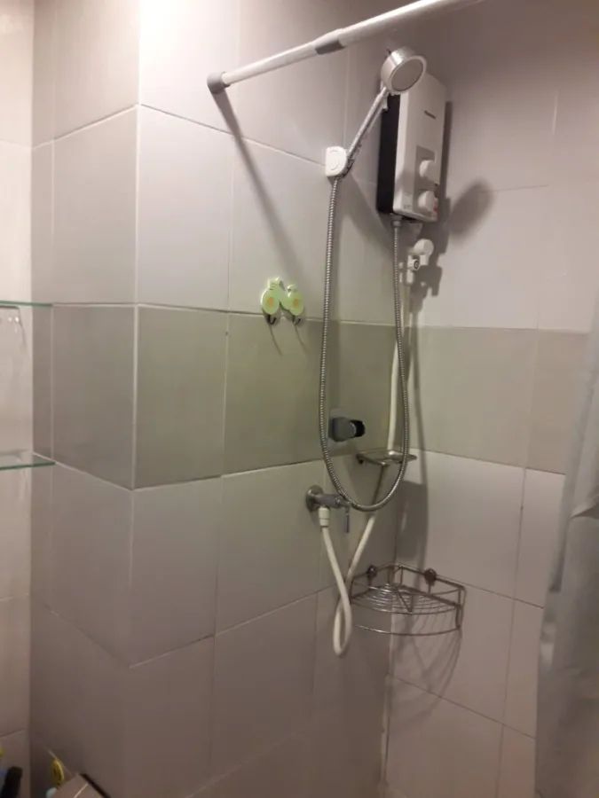 For rent, Plum Condo Samakkhi, 4th floor, nice studio room, fully furnished. There is a balcony for washing. Ready to move in, book now