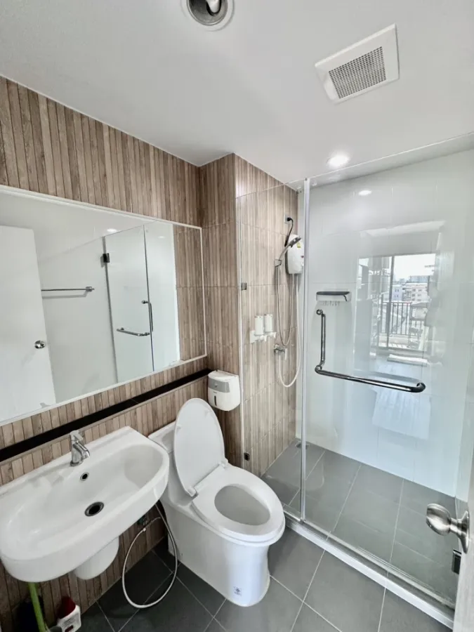ขาย Hi Condo Sukhumvit 93 ห้องหัวมุม หัวเตียงไม่ติดห้องอื่น หลังบ้านไม่โดน block view ตกแต่งครบ จองเลย