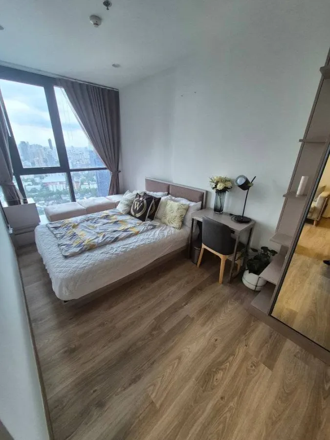 ให้เช่า Oka haus สุขุมวิท 36 ห้องอยู่สบายไม่อึดอัดคับแคบ มีเฟอร์นิเจอร์ครบชุด ย้ายเลยอย่ารีรอ
